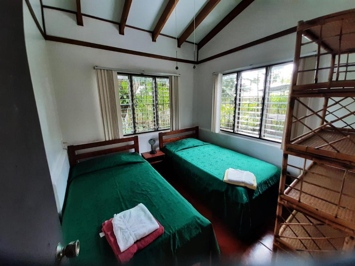 Iguana Libre Hotell Dominical Eksteriør bilde